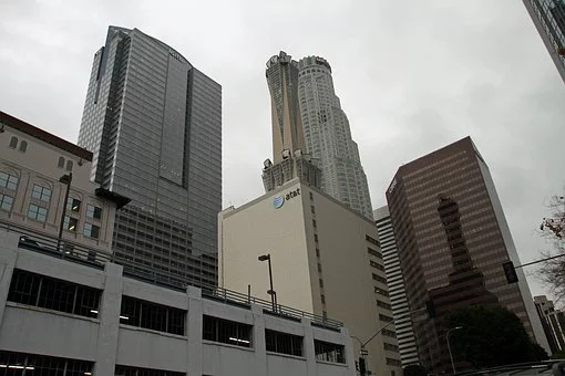 房地产行业可以在哪些环节进行税务筹划？