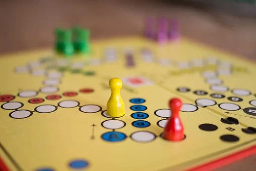 如何开一家游戏公司？需要办理哪些备案？