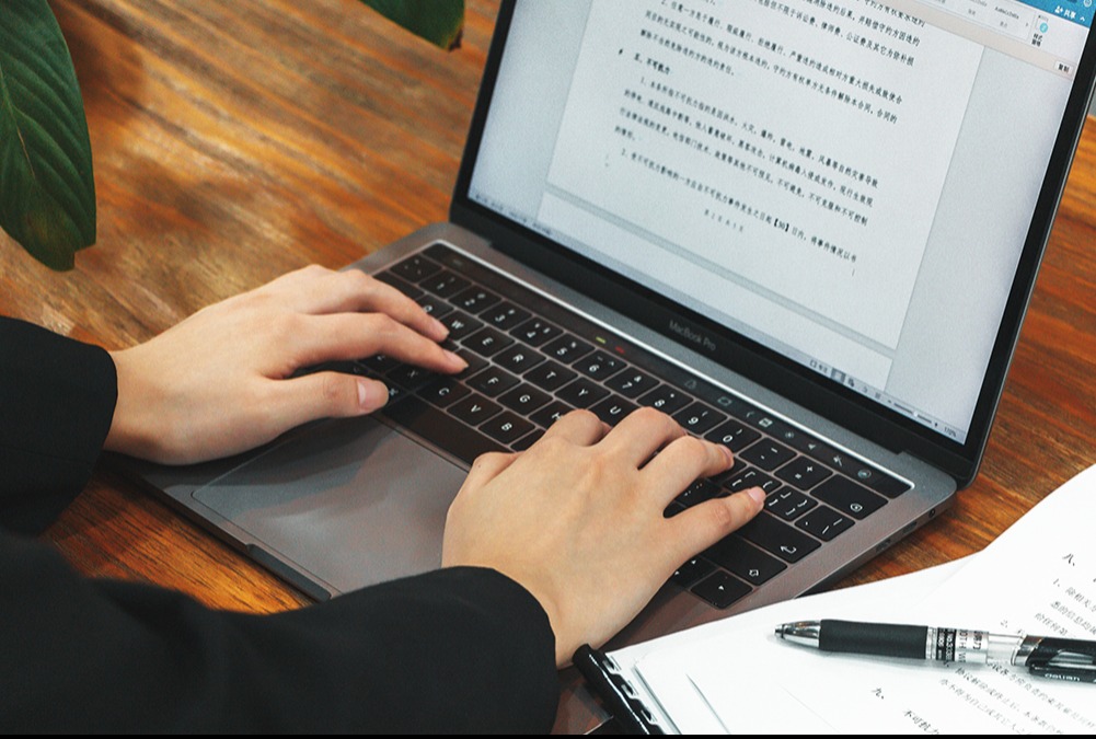 香港公司年审指南：如何避免?？? /></a>
            </dt>
            <dd>
                <h3>
                    <a href=