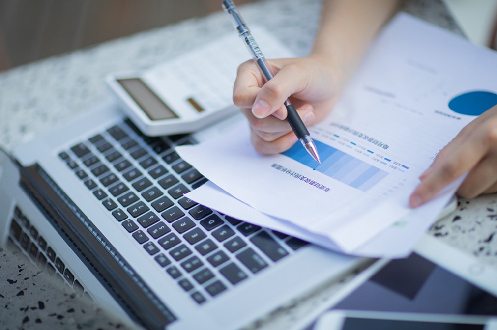 如何在香港开设境内公司账户