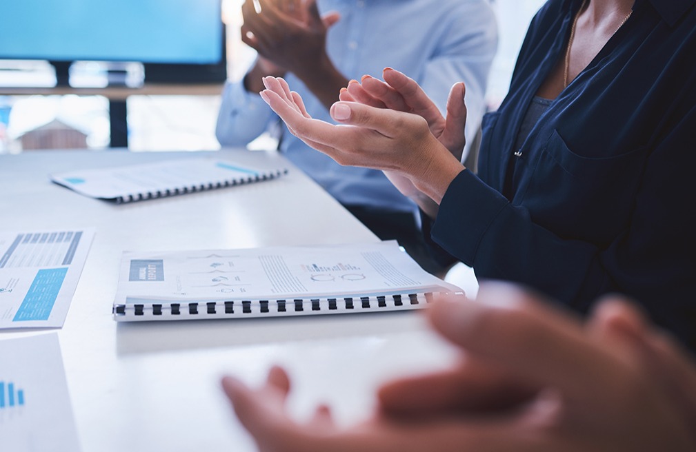 新成立香港公司选择银行开户的指南：适合新手的步骤与建议