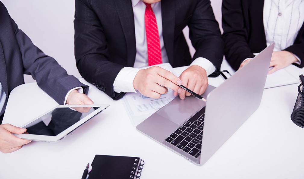 公司注册香港，不在香港开户可以吗?